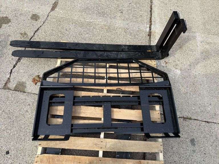 2025 Future DHC Skid Steer Fork Attachment 60" Forks image