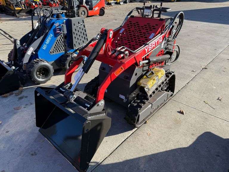 2025 AGT YSRT14 Mini Skid Steer image