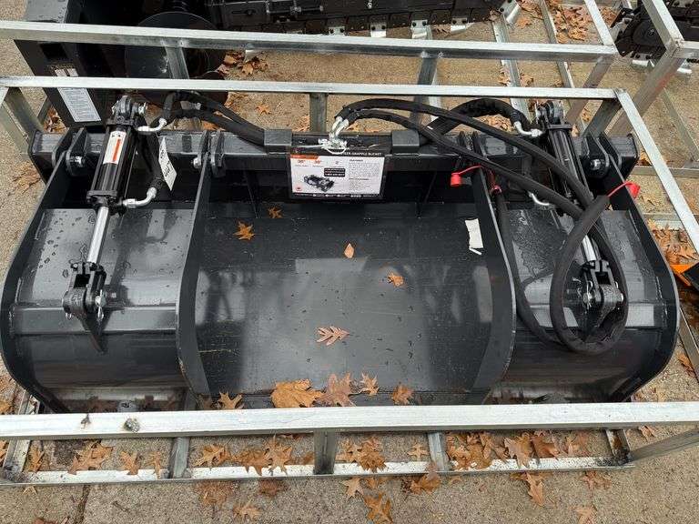 2025 Wolverine GB-11-72W Skid Steer Grapple Bucket 72" image