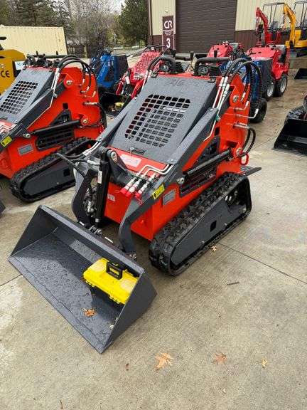 2025 ZJG ZJ380 Mini Skid Steer image