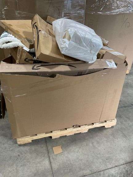 Pallet of Amazon Items image