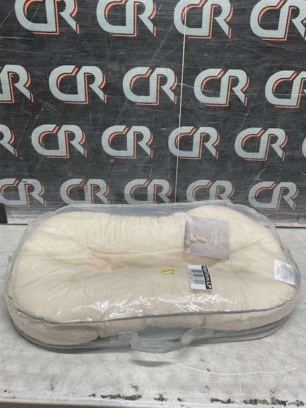 Infant Lounger image