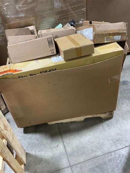 Pallet of Amazon Items image
