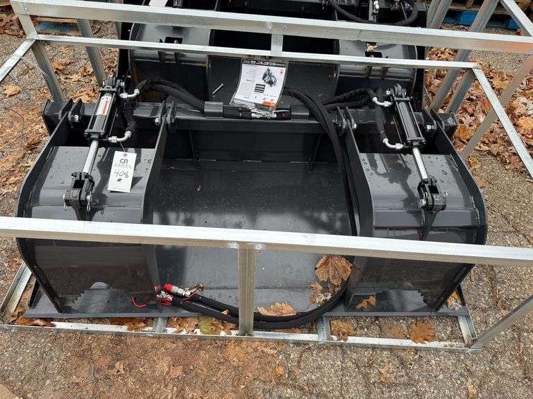 2025 Wolverine GB-11-72W Skid Steer Grapple Bucket 72" image