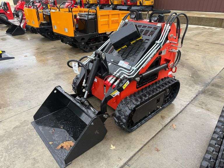 2025 AGT LRT23 Mini Skid Steer image