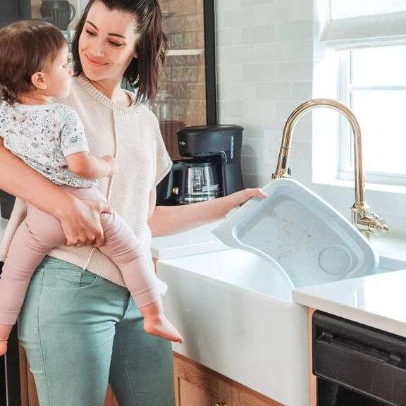 Chicco FastLock 360 Hook-On Chair - Charcoal image