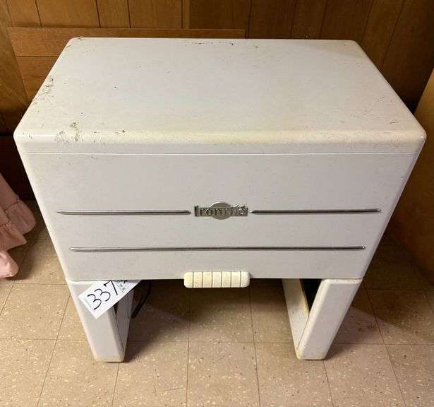 Ironrite Model 85 Ironer image