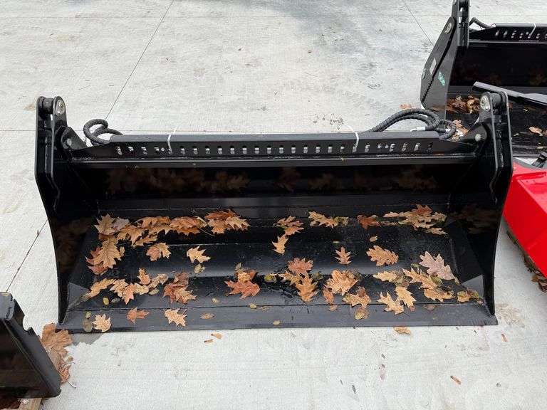 2025 Future KH72 Skid Steer 4in1 Bucket 72" image