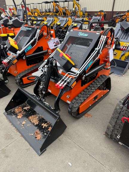 2025 Future 36C Mini Skid Steer image