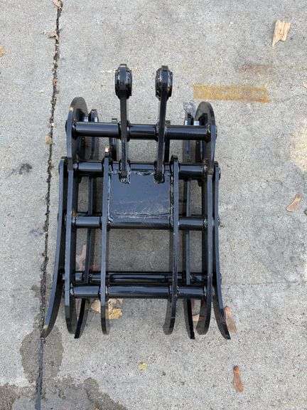 2025 ZJZ Mini Excavator Wood Grabber image