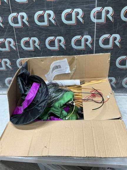 Halloween Decor image