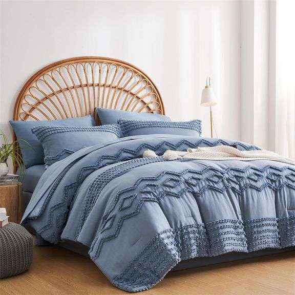 KAKIJUMN Blue Tufted Comforter Set, Full, 7pc image