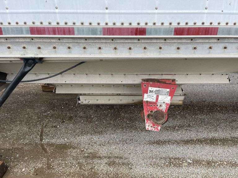 1993 Wilson Double Hopper Bottom Trailer