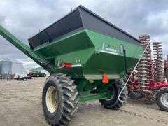 Parker 624 Grain Cart
