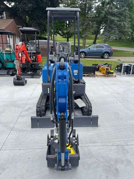 2025 CFG DM20 Mini Excavator