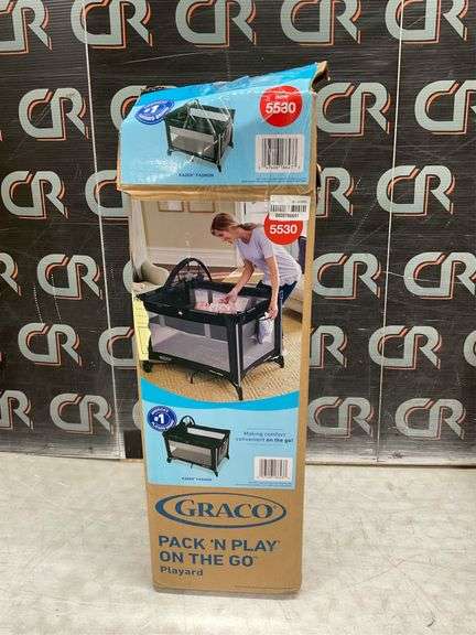 Graco Pack 'n Play On the Go Playard - Kaden
