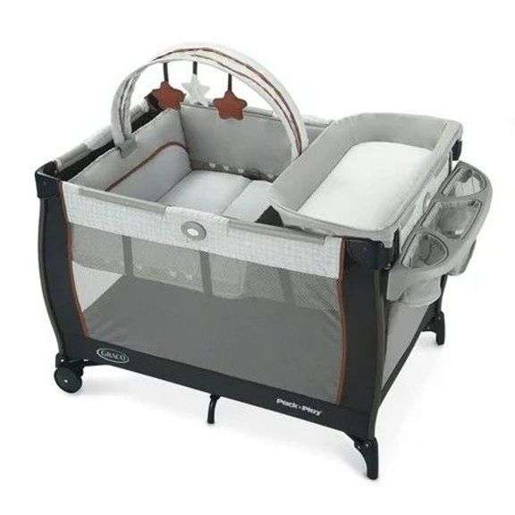 Graco Playard Pack 'n Play Anywhere Dreamer