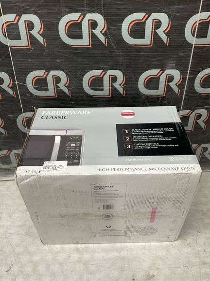 Farberware Classic 0.7-cu ft 700-Watt Microwave