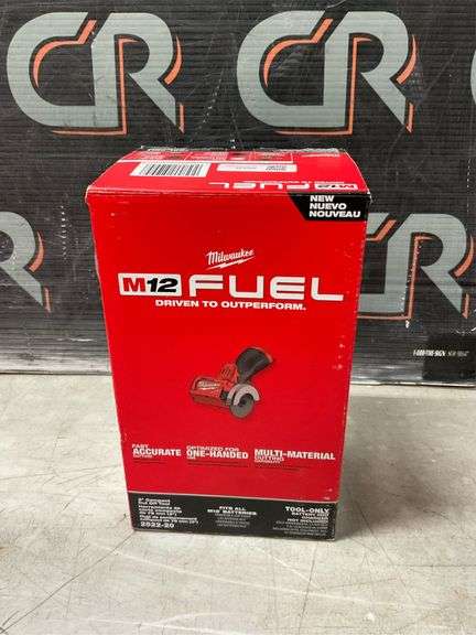 Milwaukee M12 FUEL 12V 3 in. Cut Off Saw