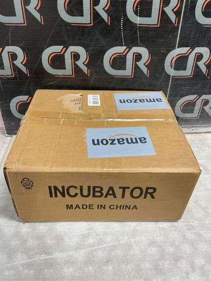 36-Egg Incubator, Auto Turn & Humidity Monitor