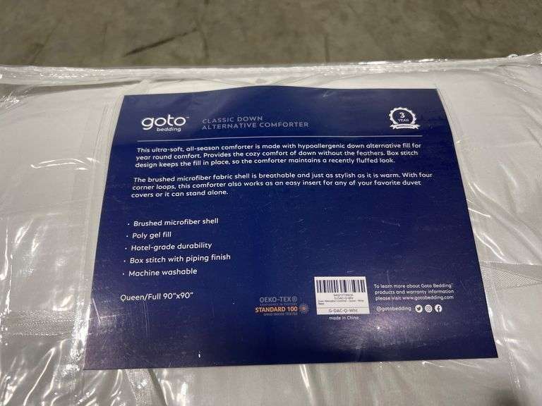 Goto Bedding Queen Down Alternative Comforter White