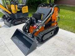 2025 Land Hero LDH-T460XX Mini Skid Steer