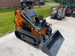 2025 Land Hero LDH-T460XX Mini Skid Steer