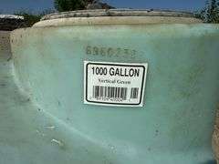 1000 Gallon Tank