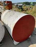 300 Gallon Gas Tank w/ Pump