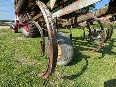 DMI Chisel Plow
