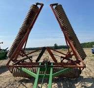 Brillion Upright Cultipacker