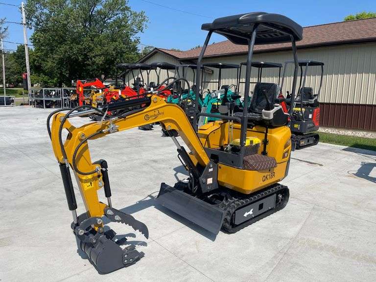 2025 CFG QK18R Mini Excavator image