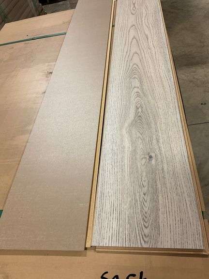 Approx. 1,070 Sq. Ft. of Flooring- No Backing image