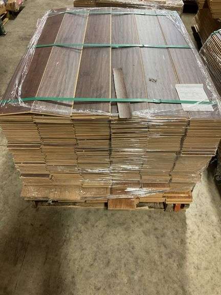 Approx. 530 Sq. Ft. of Various Color Flooring- Approx. 325 Planks image