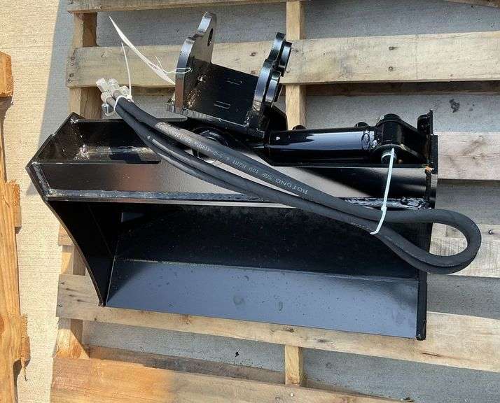 2025 Future Excavator Hydraulic Tilt Bucket 24" image