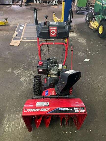 Troy-Bilt Storm 5.5HP 24" Snow Blower image