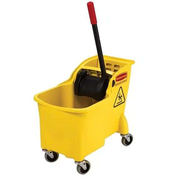 31 Qt. Tandem Mop Bucket image