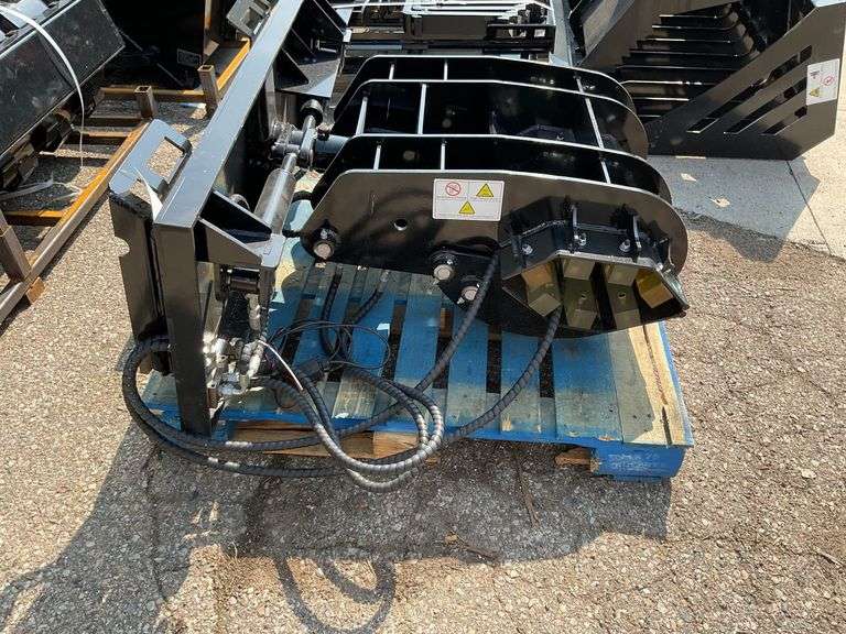 2025 Future CG34 Skid Steer Clamp Grabber image