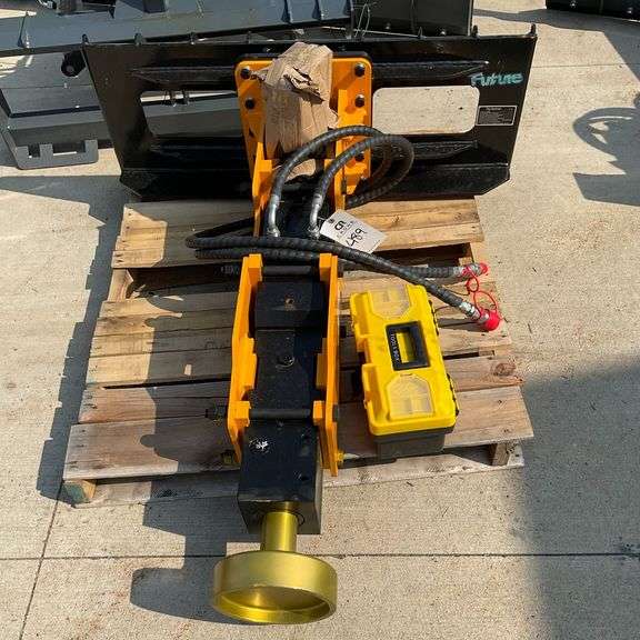 2025 Future D680 Skid Steer Pile Hammer image
