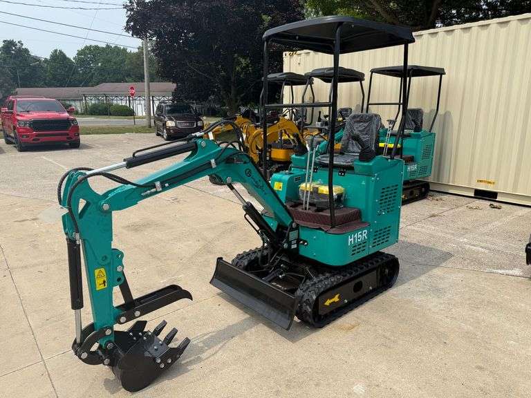 2025 CFG H15R Mini Excavator image