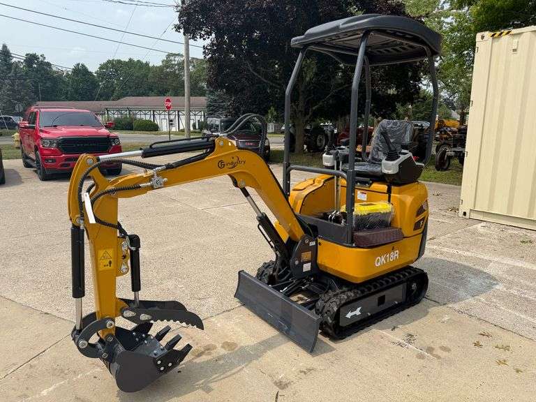2025 CFG QK18R Mini Excavator image