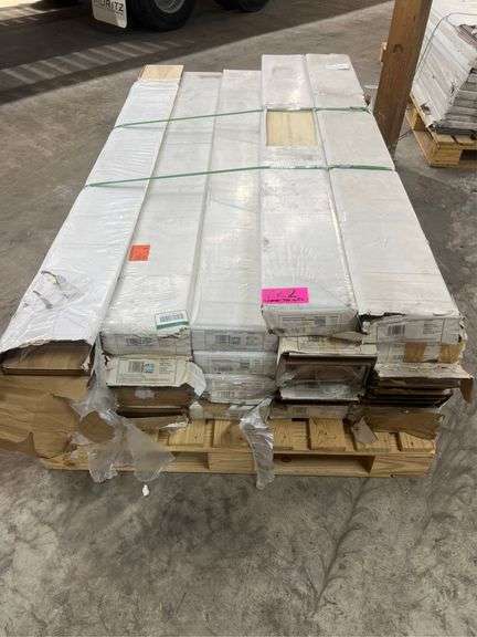 Approx. 380 Sq. Ft. of Mixed Flooring image