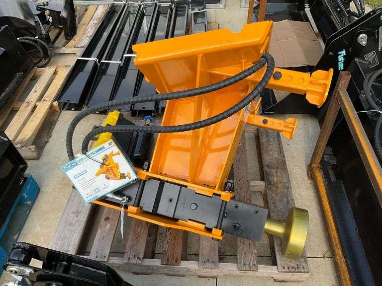 2025 Future FT-AD680 Skid Steer Pile Hammer image