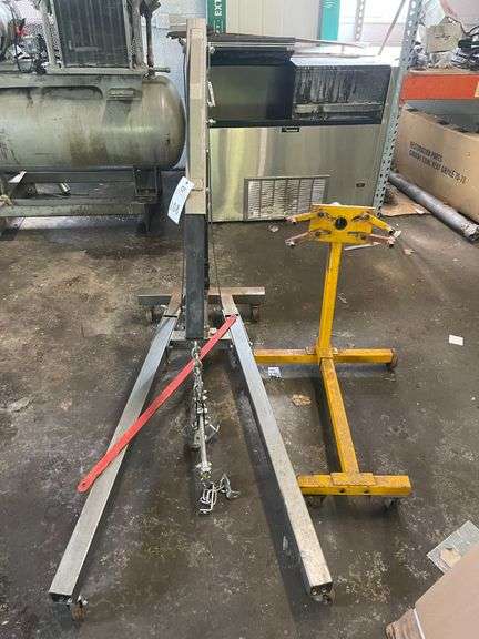 Engine Stand, 1 Ton Folding Shop Crane image