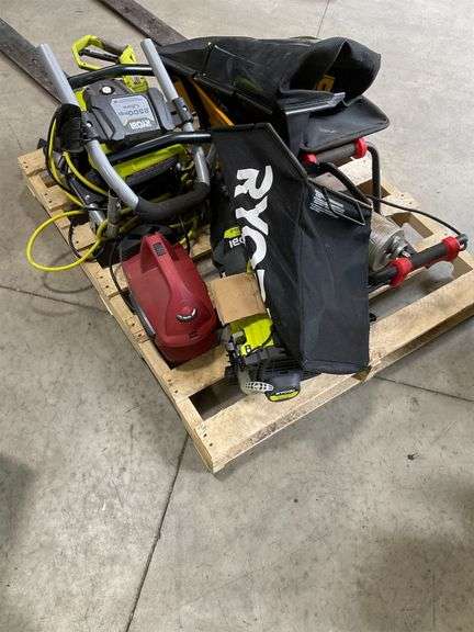 Pallet of Home Depot Items image