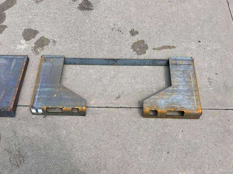 2025 Wolverine QMP1-16-10T Skid Steer Universal Quick Attach Plate image