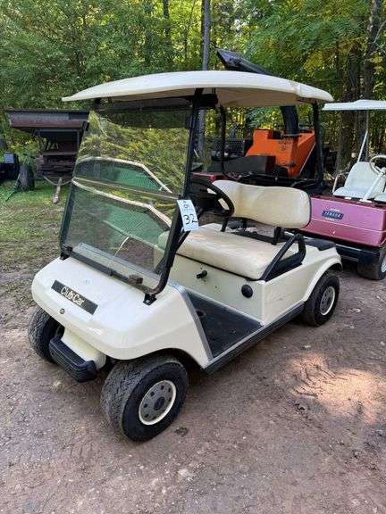 Club Car Gas Golf Cart image