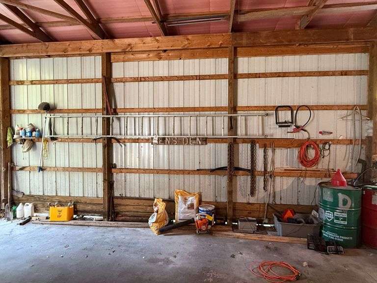 Contents along Wall image