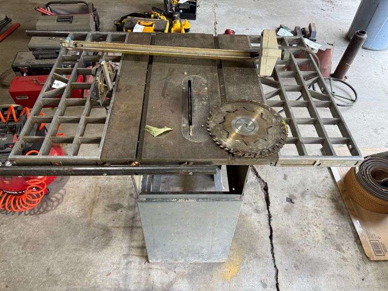 Rockwell/Delta Table Saw image