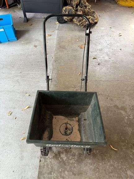 Red Devil Broadcast Spreader image